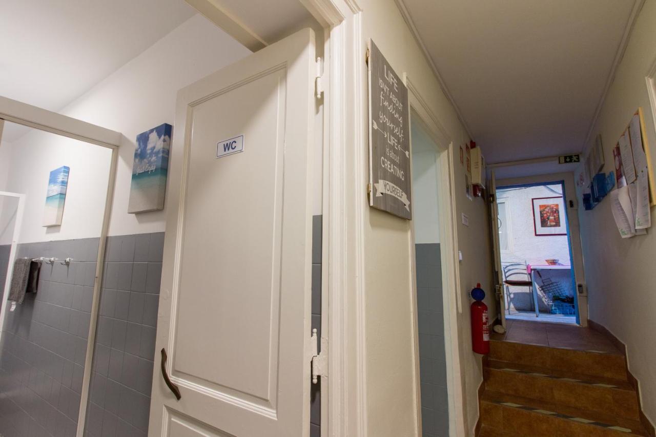 Change The World Hostels - Cascais - Ещорил Екстериор снимка