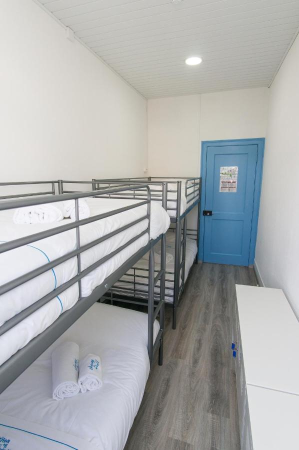 Change The World Hostels - Cascais - Ещорил Екстериор снимка